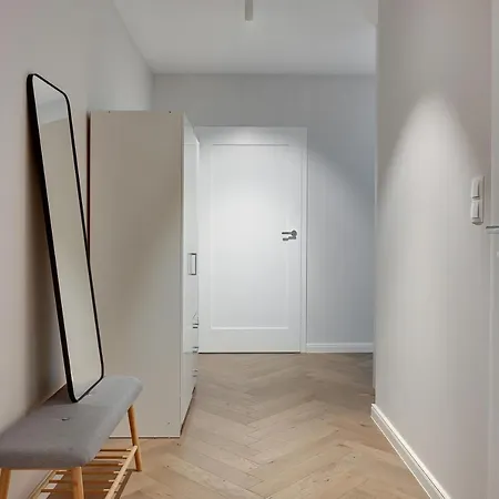 アパート Bank Polski Center With Parking By Lion